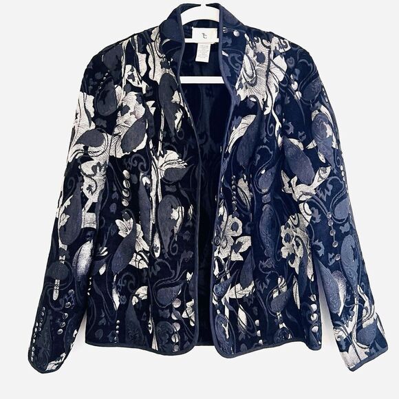 The Travel Collection Black & White Textured Floral Satin Lined Jacket ~ Medium - Picture 1 of 9